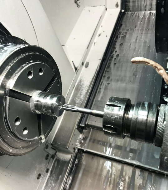 OIL-S-XPF forming tap enables stable and chip-free tapping in cylinder piston production